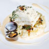 Turbot poché, carottes multicolores au beurre blanc safrannée